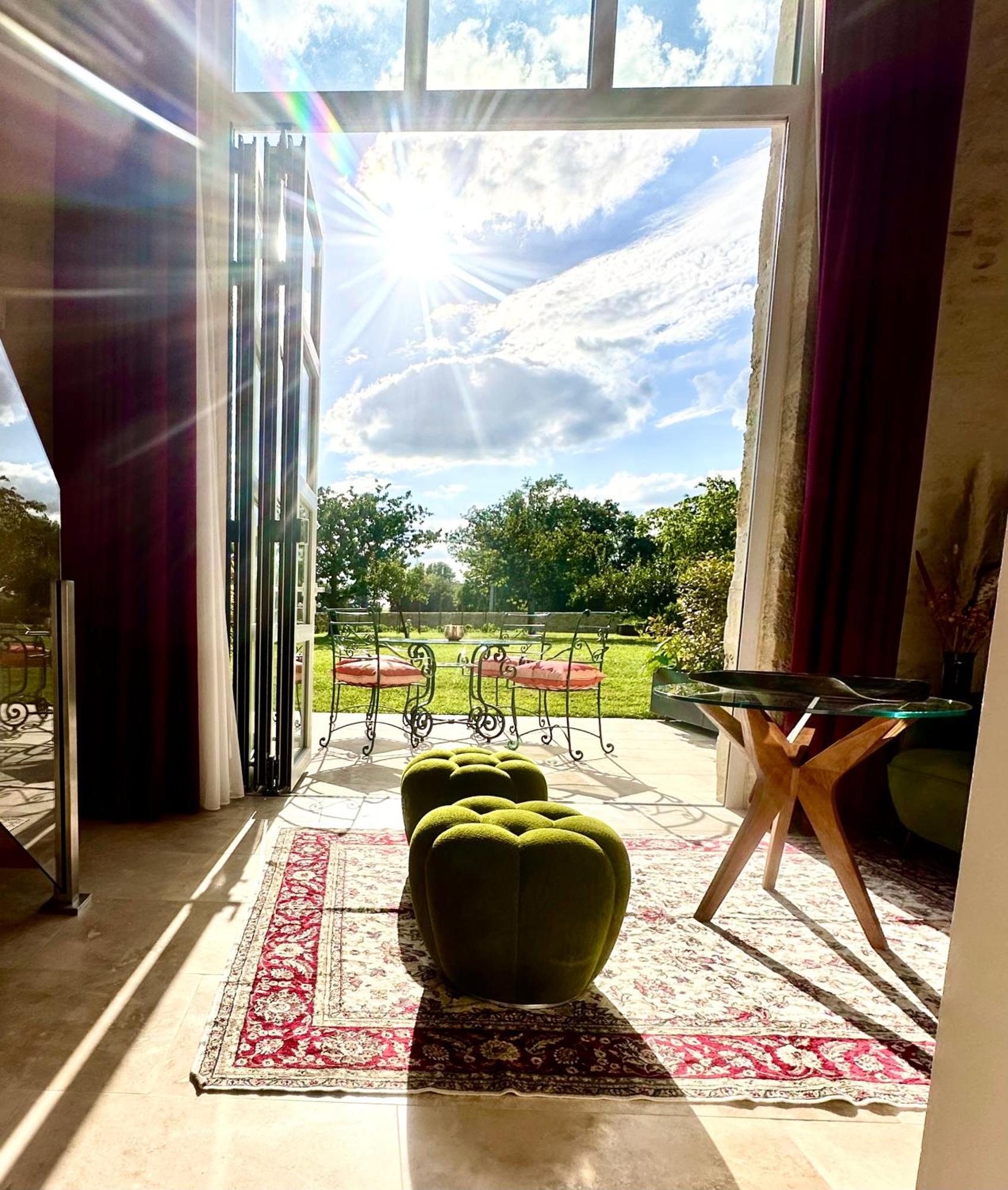Chateau De Lafont Suites Saint-Vivien  Exterior foto
