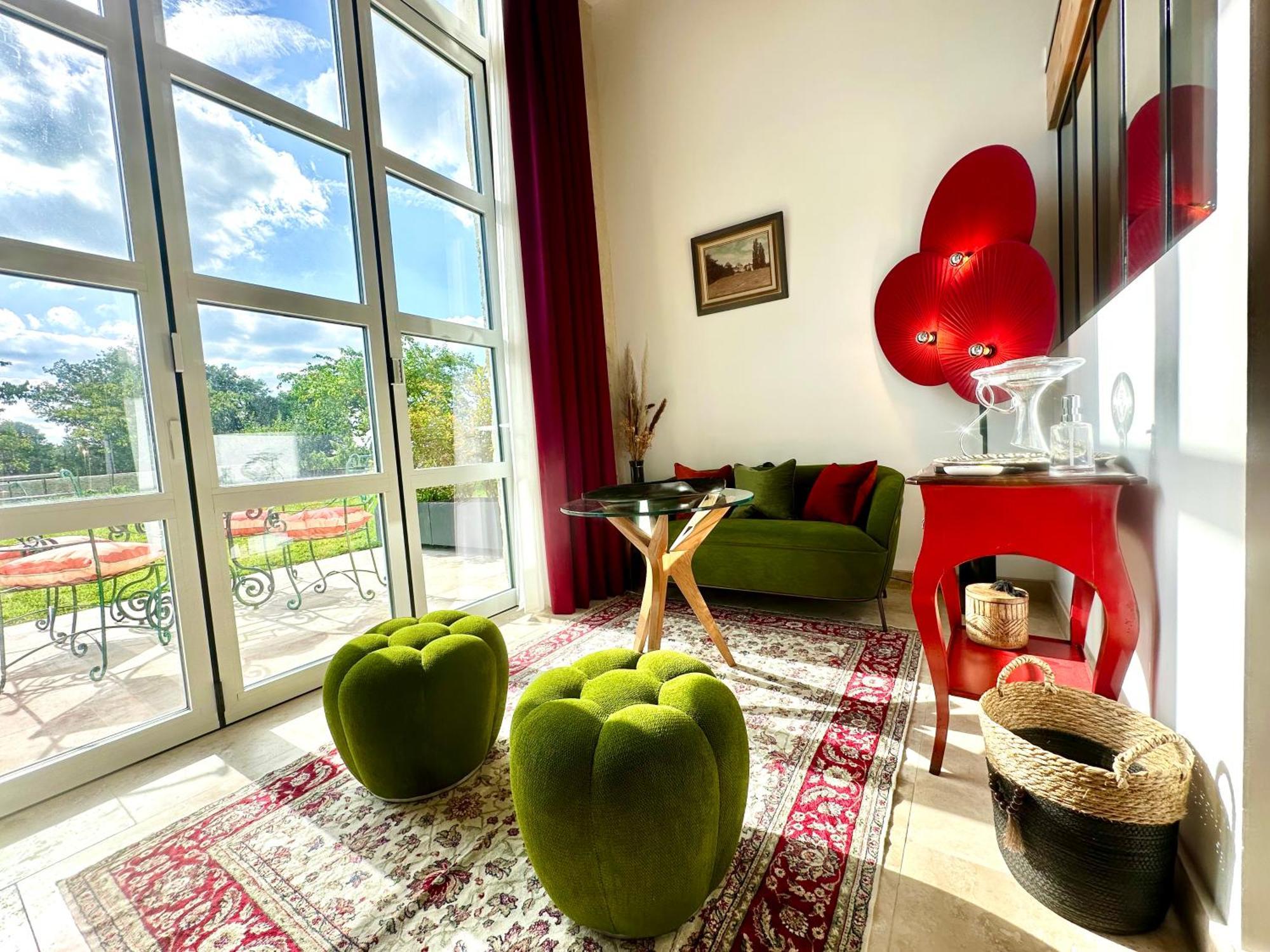 Chateau De Lafont Suites Saint-Vivien  Exterior foto